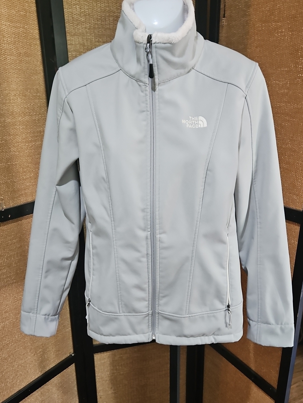 The North Face Women's Light Gray Softshell Ski Jacket